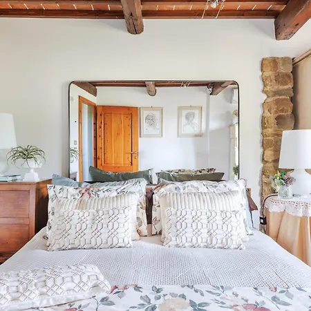 Tuscan Embrace