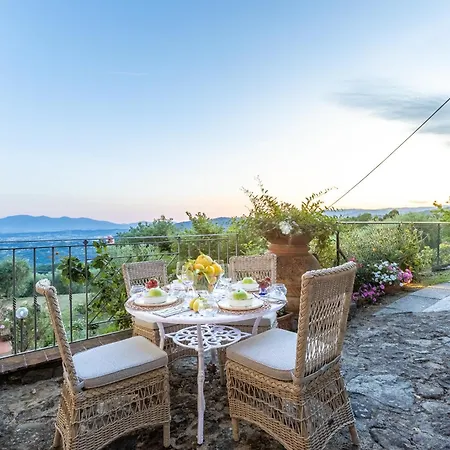 Villa Tuscan Embrace *