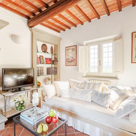 Tuscan Embrace Villa *