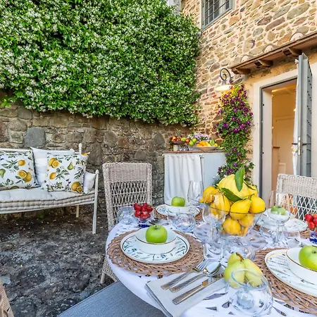 Tuscan Embrace