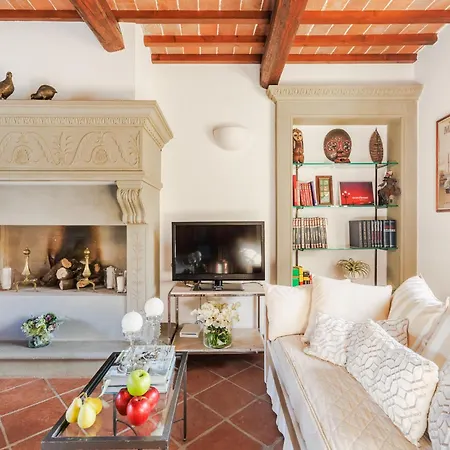Tuscan Embrace Villa *